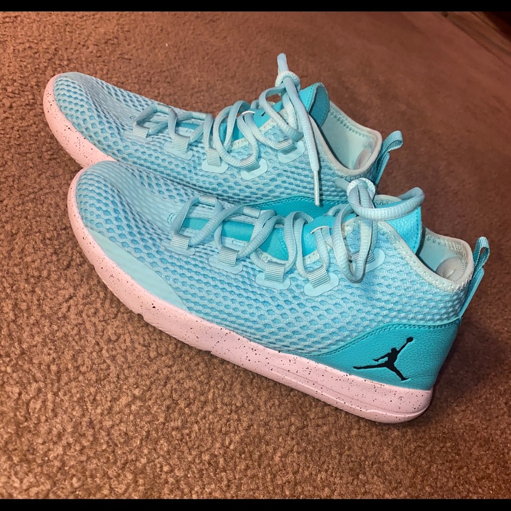 (JORDAN SNEAKERS) @KRAFTYKIRSTIN - RESERVED